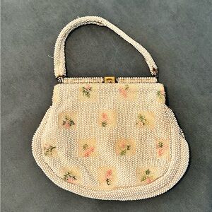 Vintage Corde Bead Lumured Ivory Floral Handbag 1950s